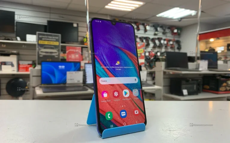 Samsung Galaxy A40 4/64 ГБ