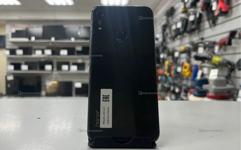 Honor 8A  3/64Gb