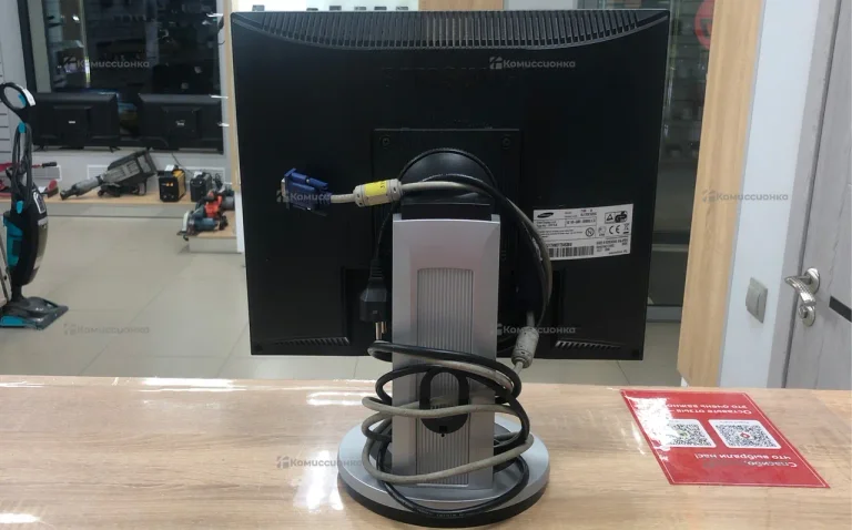 монитор Samsung syncmaster 713n