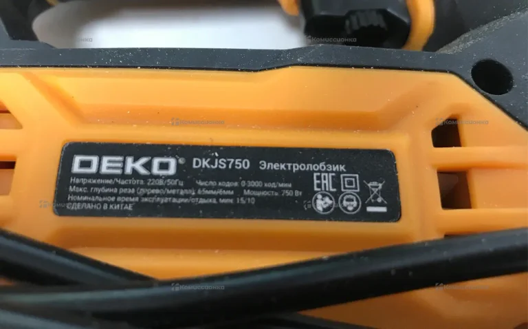Лобзик сетевой DKJS750