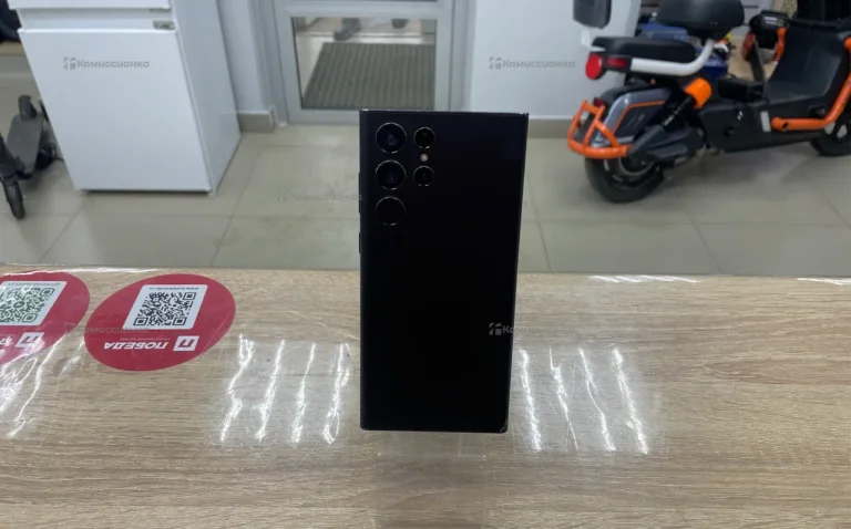 Samsung Galaxy S22 Ultra 12/256 ГБ