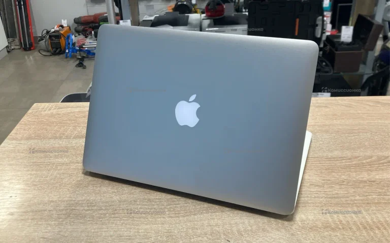 Apple MacBook Air
