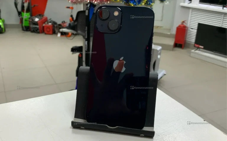 Apple iPhone 13 4/128 ГБ