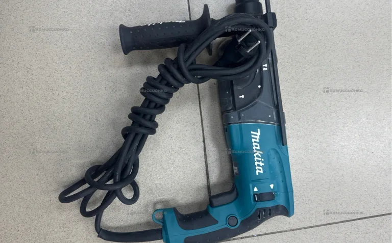Перфоратор Makita HR2470 2023г.