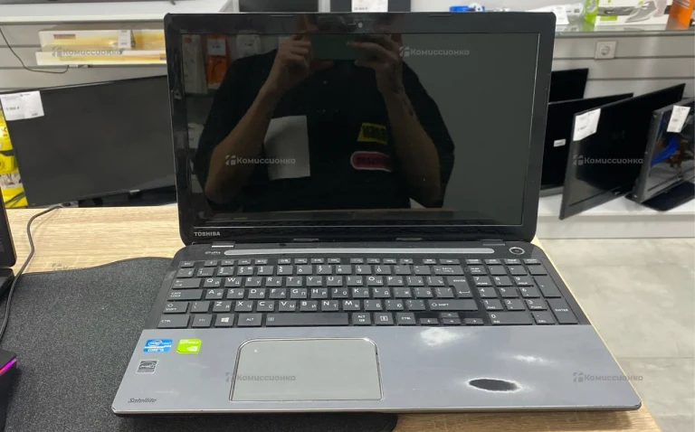 Ноутбук  Toshiba