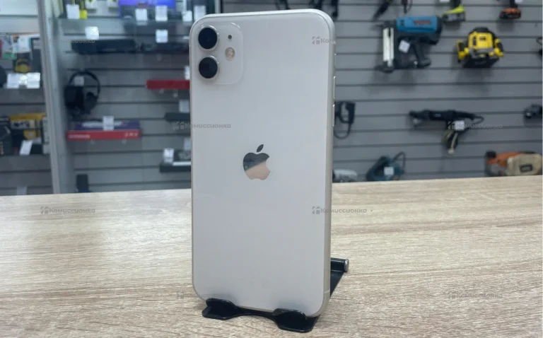 Apple iPhone 11 4/128 ГБ