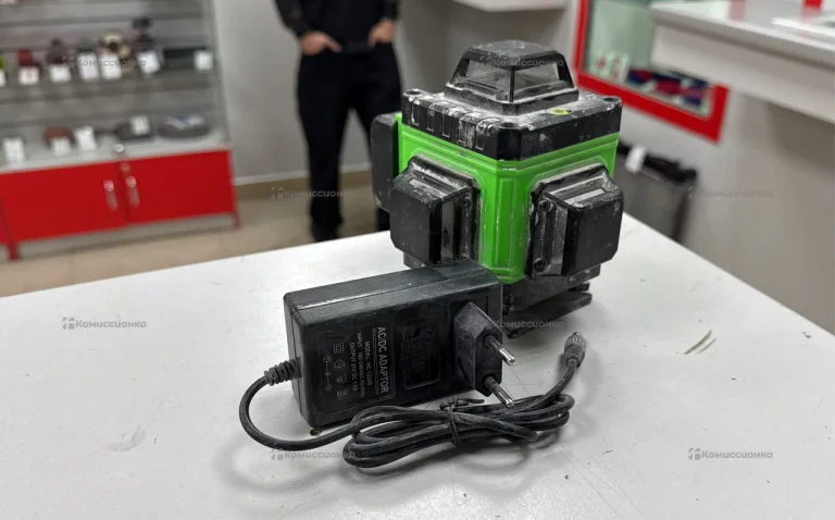 Лазерный уровень Fang 4D-16 Line