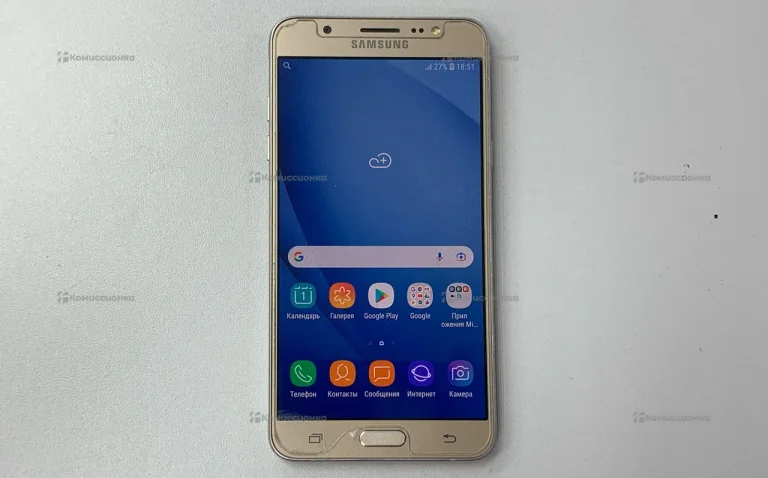 Samsung Galaxy J7 (2016) 2/16 ГБ