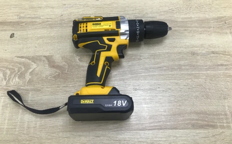 Дрель шуруповерт DeWalt 18V.