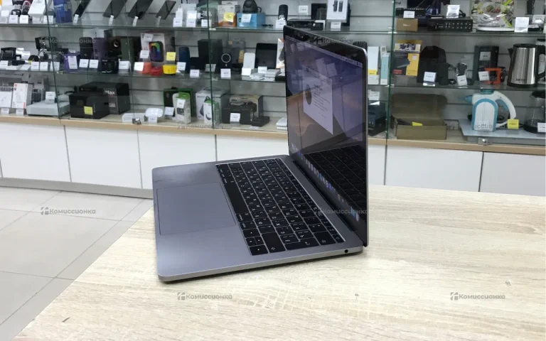 Ноутбук MacBook Pro 13 2017