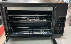 Электрический духовой шкаф «Marta» 2000W