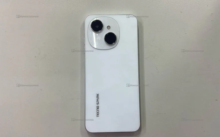 Tecno Spark Go 1 4/64 ГБ