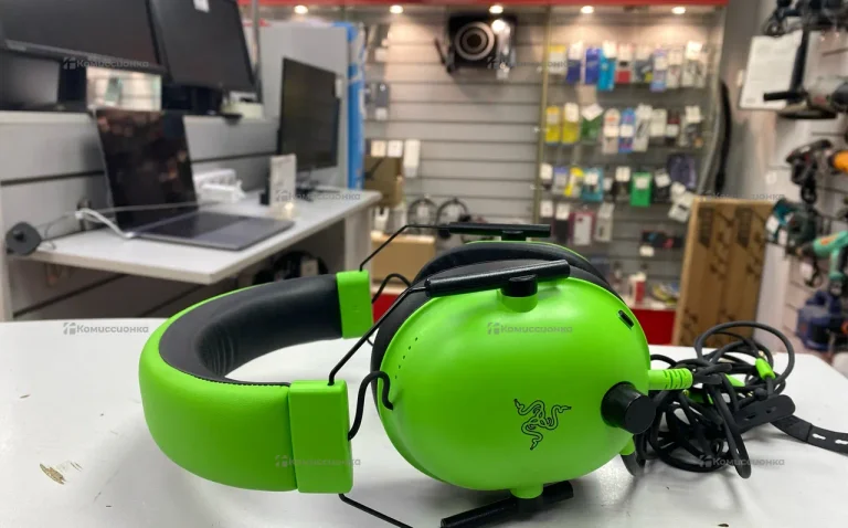 Наушники Razer Shark V2