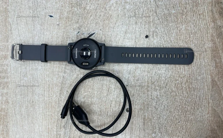 Часы  Garmin Vivoactive 4