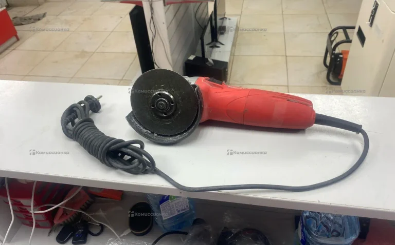 УШМ Milwaukee AGV 10-125 EK