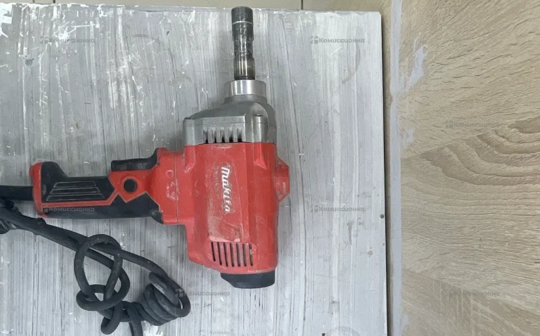 Миксер makita M6600