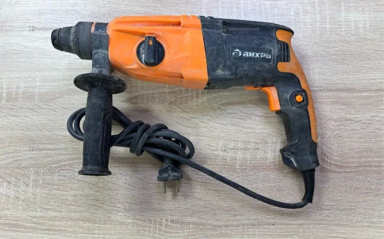 Перфоратор ВИХРЬ П-750
