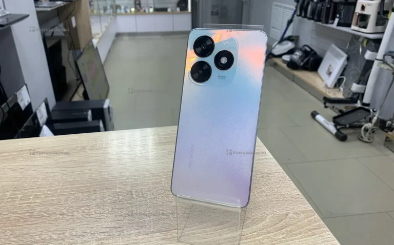 Tecno Spark 20C 4/128 ГБ