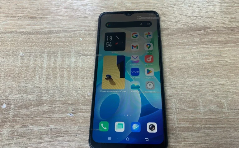 Vivo Y18 8/128 ГБ