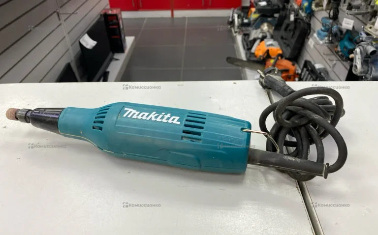 Прямая шлифмашина makita GD0603