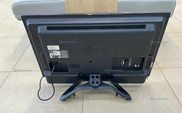 Телевизор  LG 32LA615v