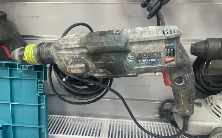 Перфоратор Bosch GBH 240