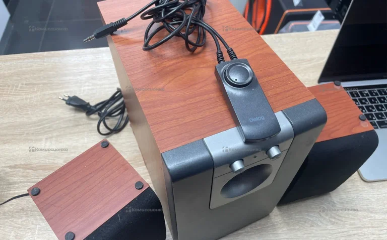 Колонки Dialog