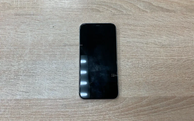 Apple iPhone 11 4/64 ГБ