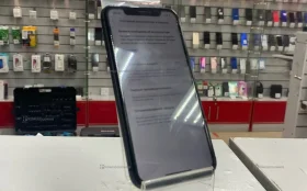 Apple iPhone 11 4/64 ГБ