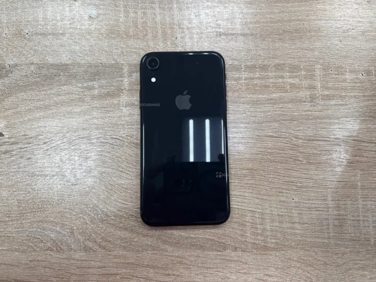Apple iPhone XR 3/128 ГБ