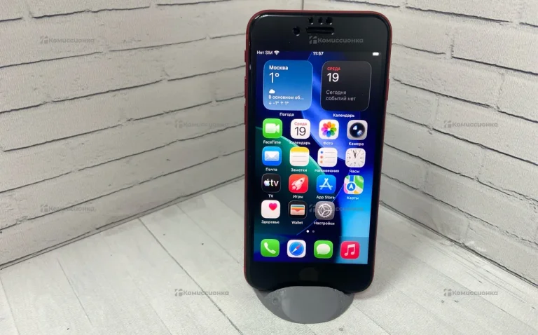 Apple iPhone SE (2020) 3/64 ГБ