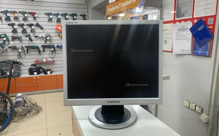 Монитор Samsung SyncMaster 710N
