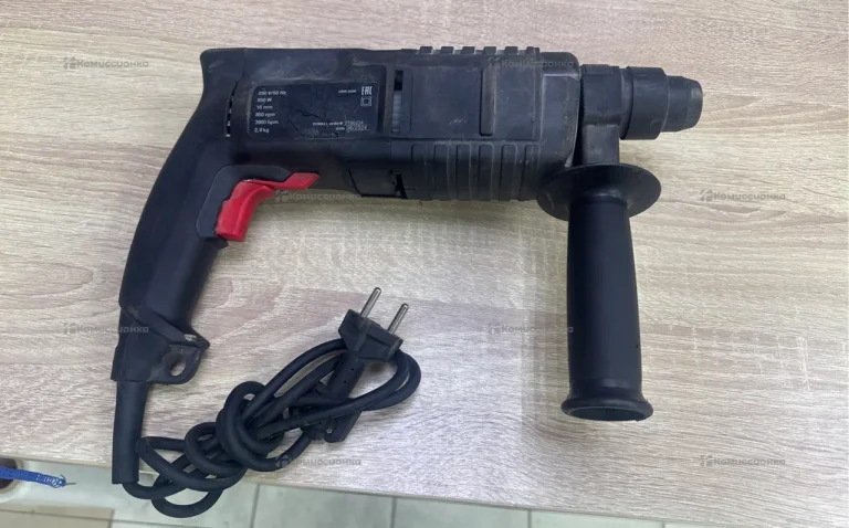перфоратор черный
