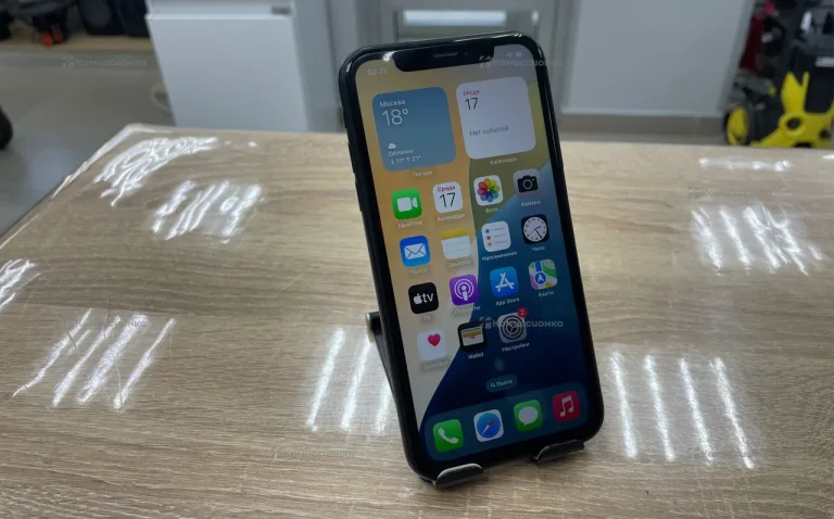 Apple iPhone XR 3/64 ГБ