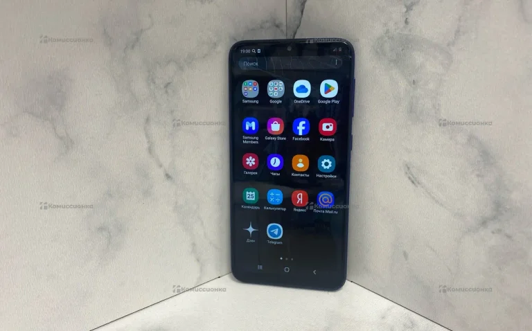Samsung Galaxy A10 2/32 ГБ