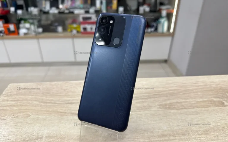 Tecno Spark 8C 4/64 ГБ