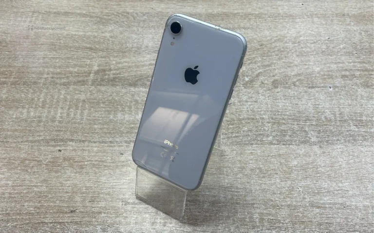 Apple iPhone XR 3/64 ГБ