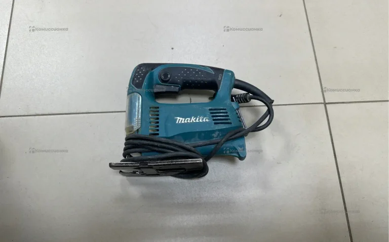 Электро Лобзик Makita 4327