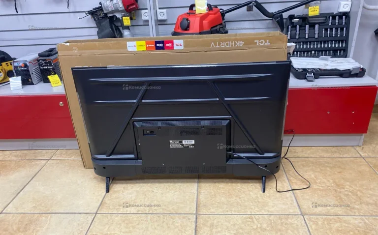 Телевизор TCL 43v8c..