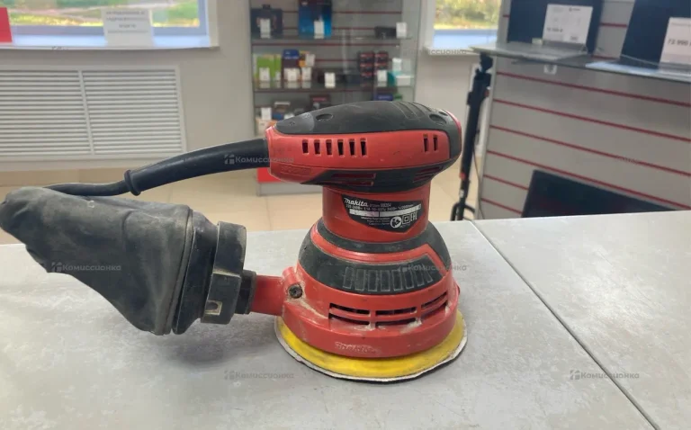 Эксцентриковая шлифмашина makita M9204
