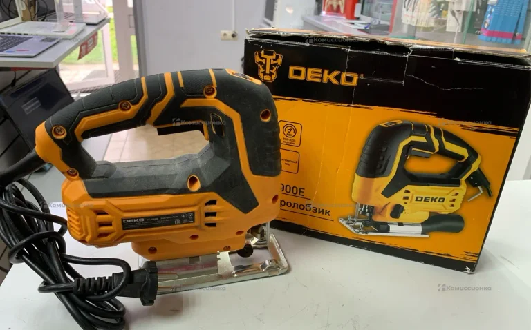 Электролобзик deko DKJS900E