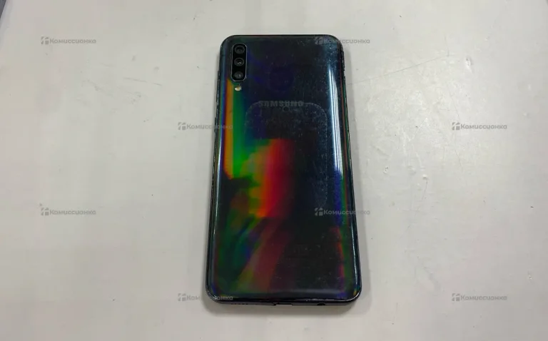 Samsung Galaxy A50 4/64 ГБ