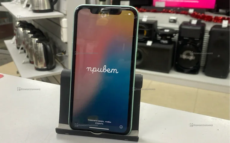 Apple iPhone 11 4/64 ГБ