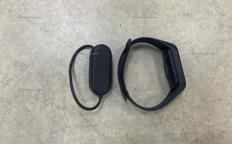 Часы  xiaomi mi band 4