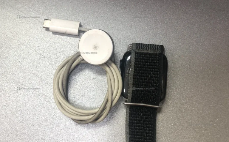 Часы  Apple Watch series 8 45mm