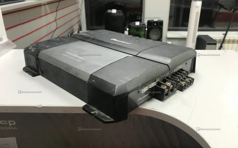 Усилитель  Pioneer GM-6300F