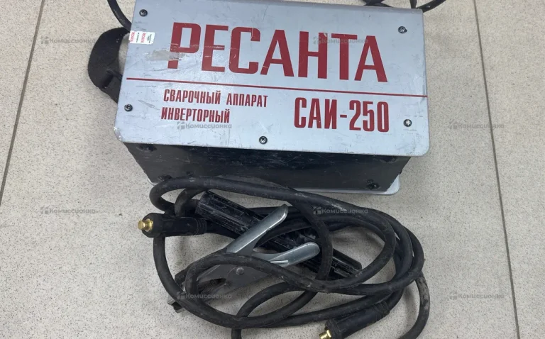 Сварочный аппарат инверторный  Ресанта САИ 250