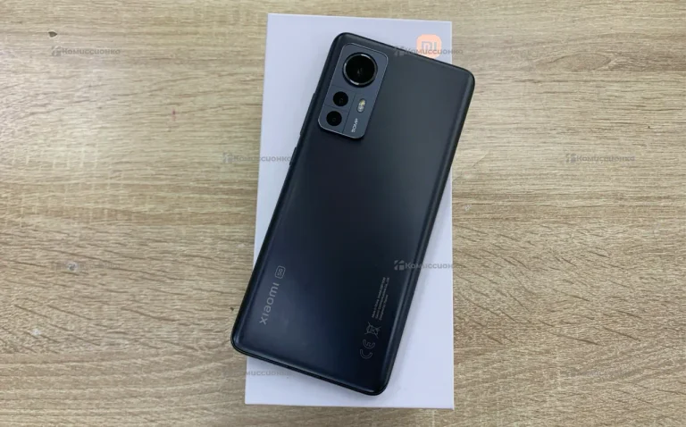 Xiaomi 12 12/256 ГБ