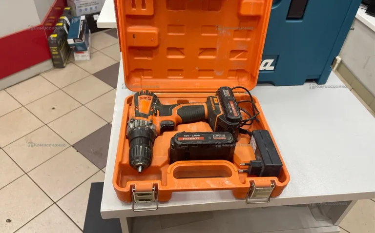 Шуруповерт Оранжевый