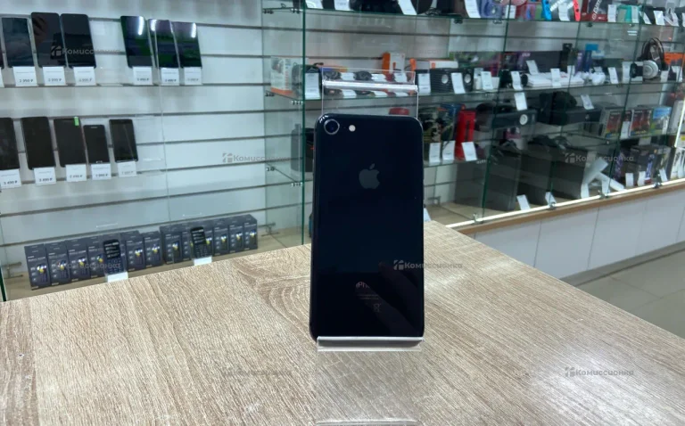 Apple iPhone 8 2/64 ГБ